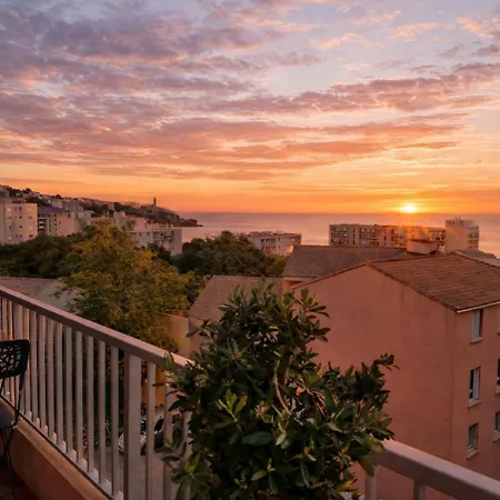 Vue Et Montagnes Apartment